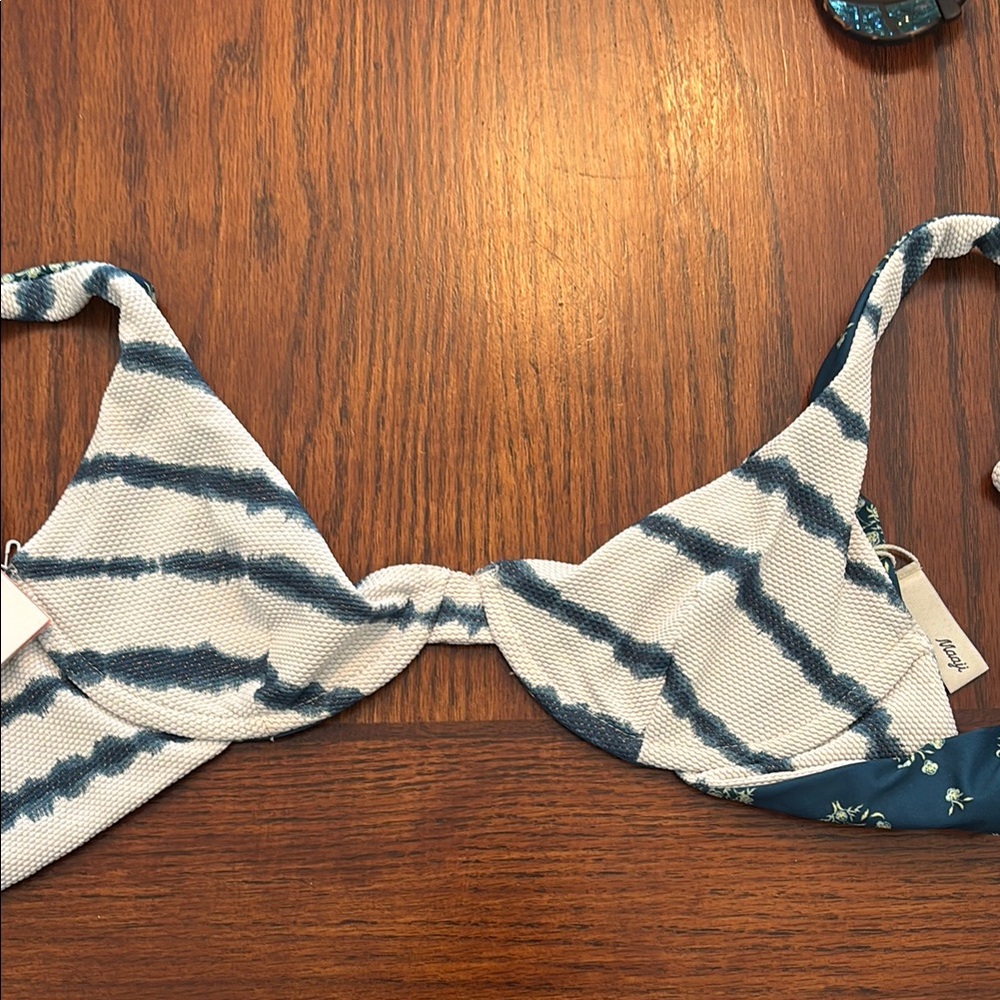 Maaji  bikini top